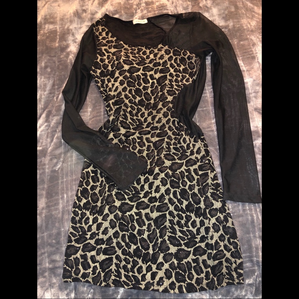 Beautiful long sleeve going out dress.